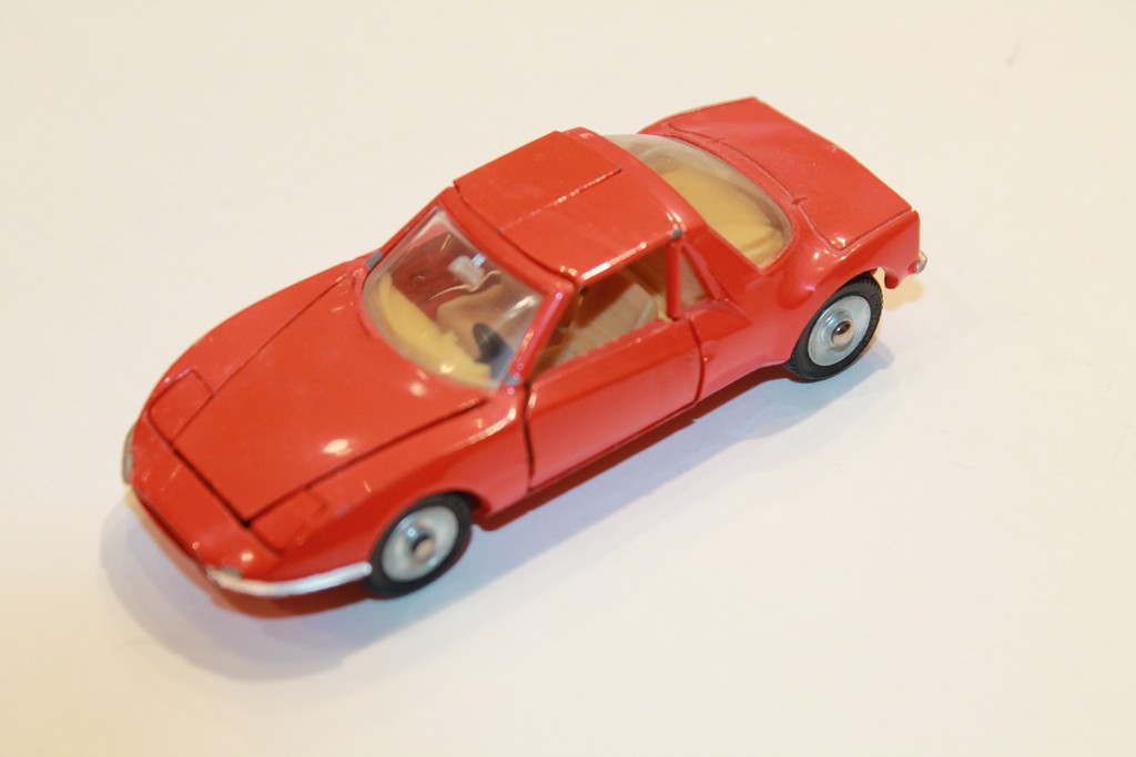 MATRA SPORTS M 530 ROUGE 1969 DINKY TOYS 1/43°