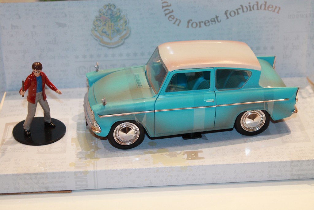 FORD ANGLIA 1959 & HARRY POTTER JADA 1/24°