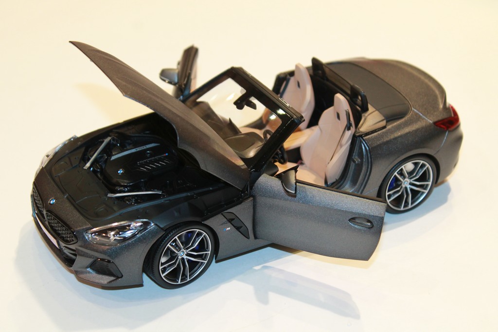 BMW Z4 2019 GRIS MAT NOREV 1/18°