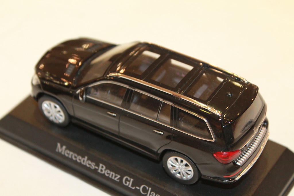 MERCEDES-BENZ GL500-CLASS NOIR NOREV 1/43°