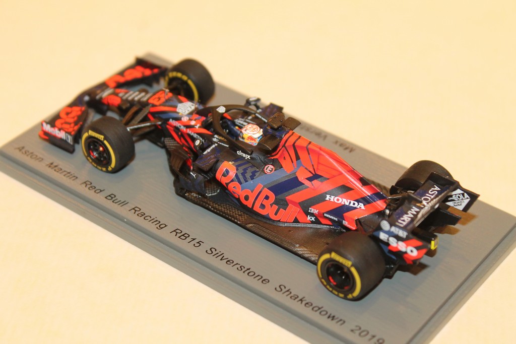 ASTON MARTIN RED BULL RACING RB15 N°33 SILVERSTONE SHAKEDOWN 2019 SPARK 1/43°