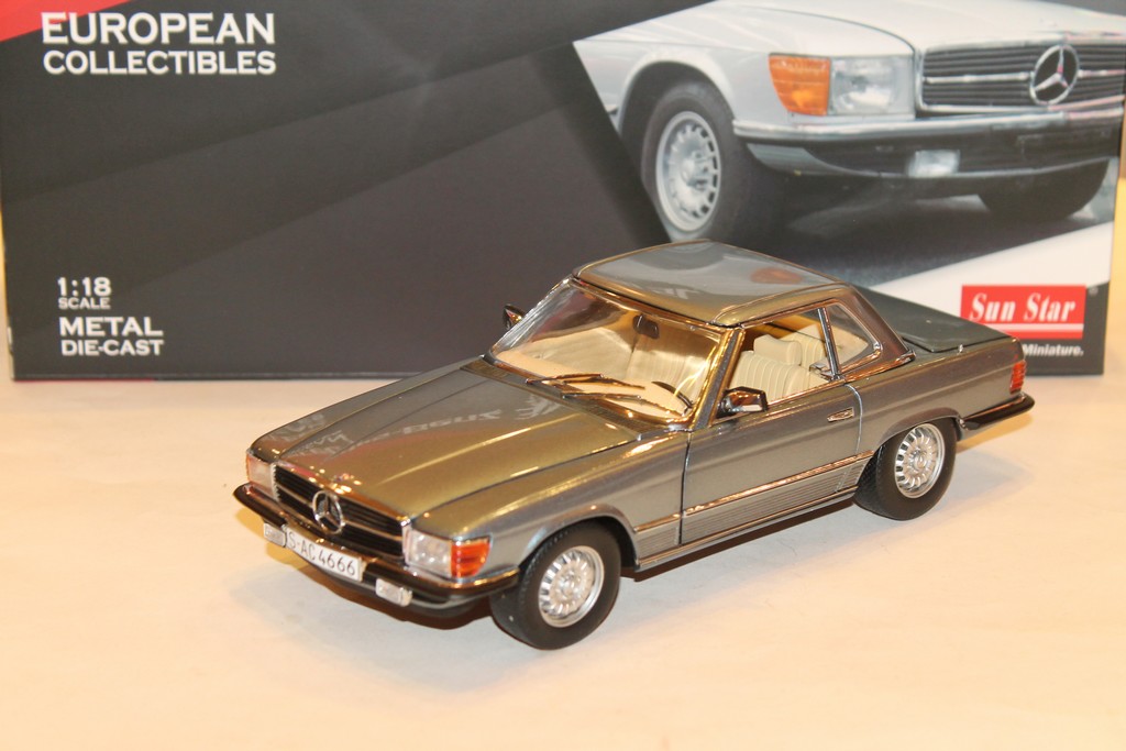 MERCEDES-BENZ 350SL GRIS 1977 SUNSTAR 1/18°