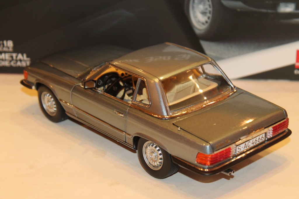 MERCEDES-BENZ 350SL GRIS 1977 SUNSTAR 1/18°