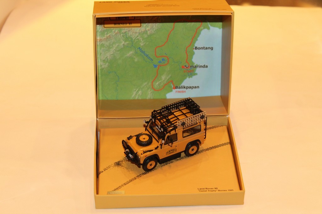 LAND ROVER 90 "CAMEL TROPHY" BORNEO 1985 ALMOST REAL 1/43°