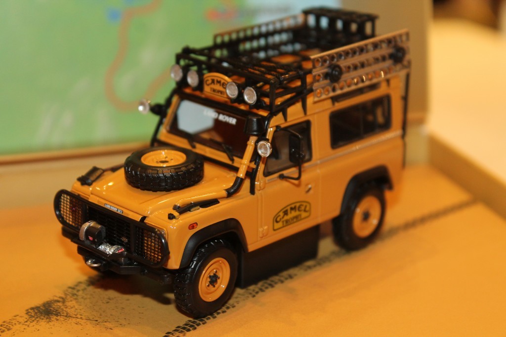 LAND ROVER 90 "CAMEL TROPHY" BORNEO 1985 ALMOST REAL 1/43°