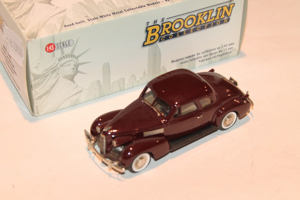 LA SALLE 5 WINDOW COUPE MARRON 1939 BROOKLIN 1/43°