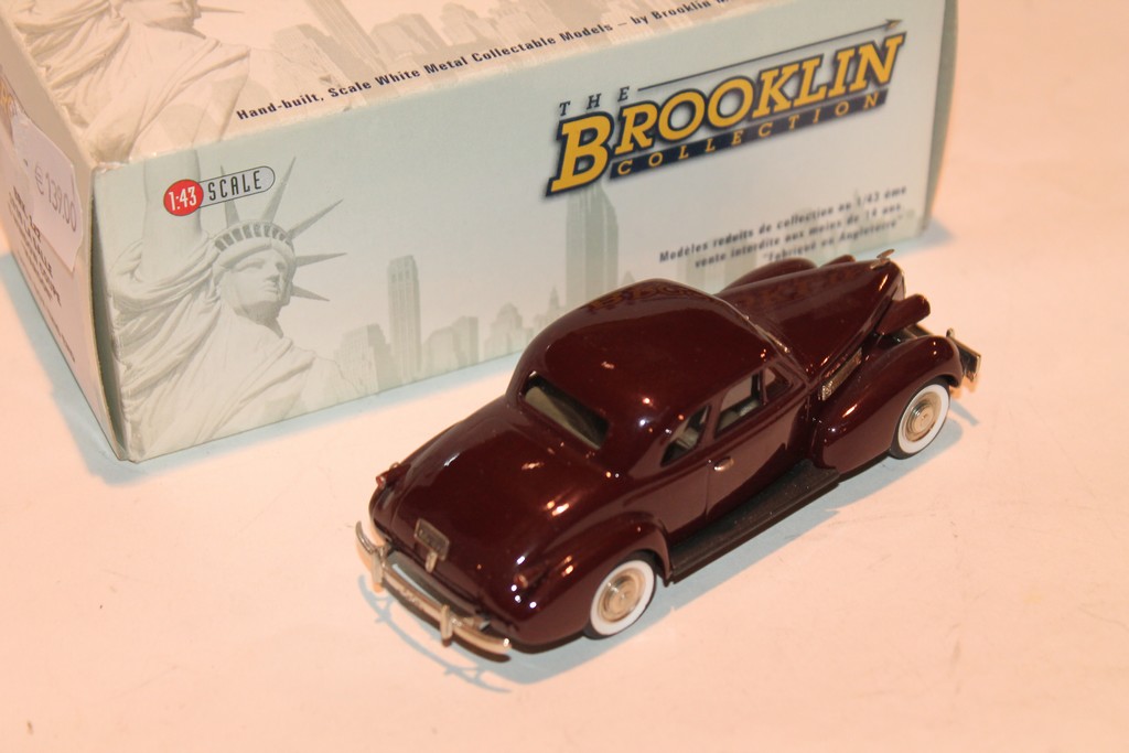 LA SALLE 5 WINDOW COUPE MARRON 1939 BROOKLIN 1/43°