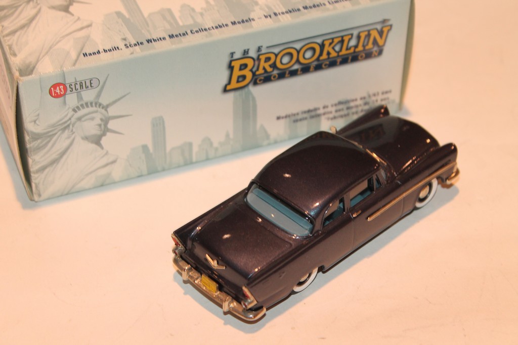 PLYMOUTH PLAZA 2 DOOR CLUB SEDAN BLEU BROOKLIN 1/43°