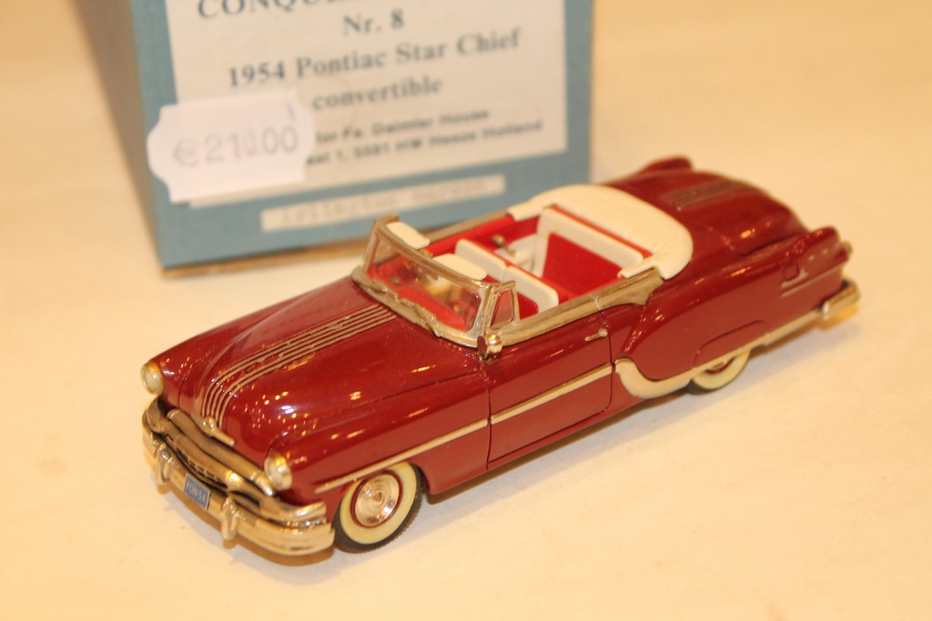 PONTIAC STAR CHIEF CONVERTIBLE  ROUGE  1954 CONQUEST MODELS 1/43°