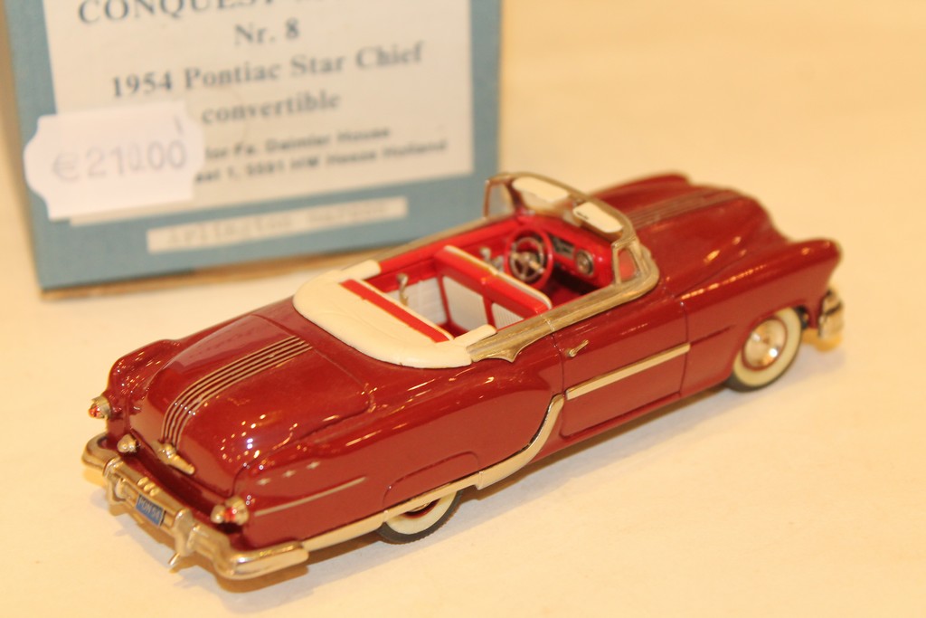 PONTIAC STAR CHIEF CONVERTIBLE  ROUGE  1954 CONQUEST MODELS 1/43°