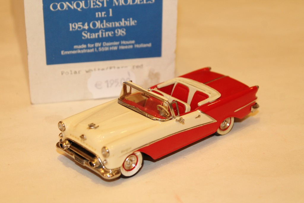 OLDSMOBILE STARFIRE 98 ROUGE 1954 CONQUEST MODELS 1/43°