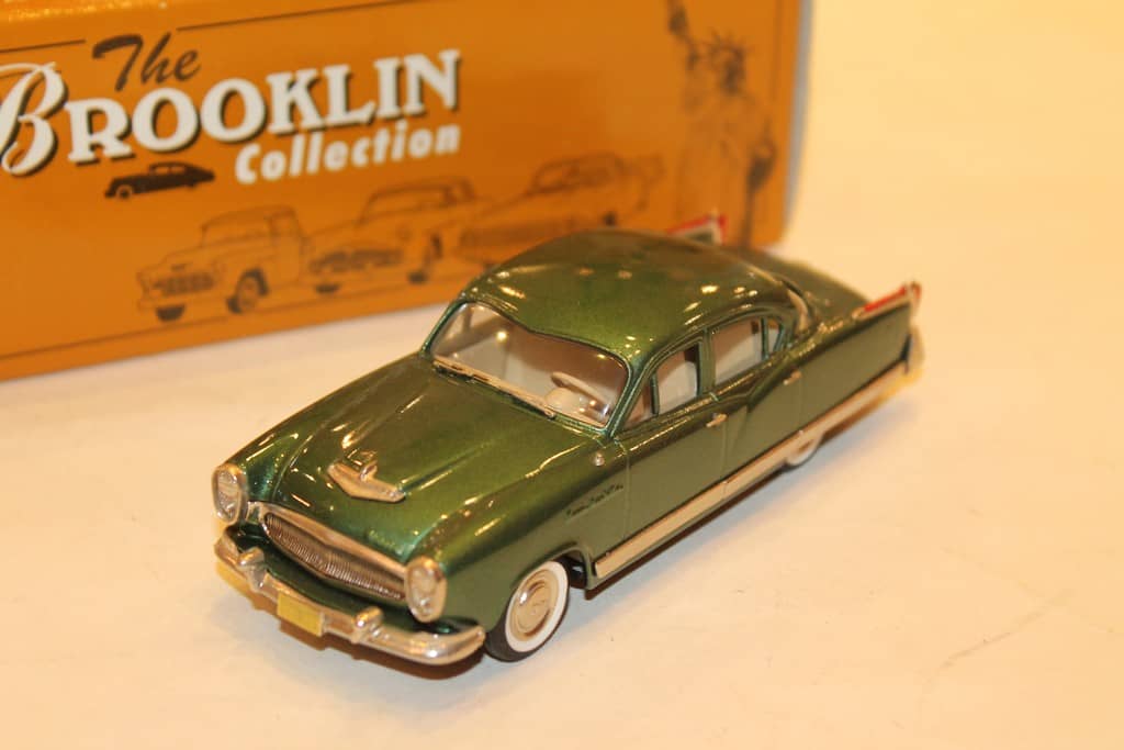 KAISER MANHATTAN FOUR DOOR VERTE 1954 BROOKLIN 1/43°