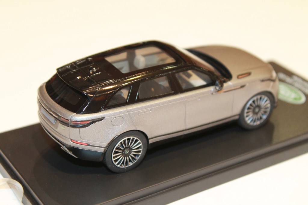 ランドローバー レンジローバー VELAR HSE 1/43 ミニカー