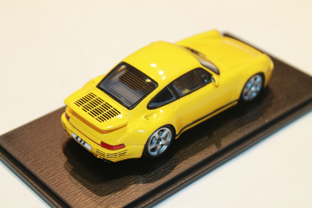 RUF CTR JAUNE 2019 SPARK 1/43°