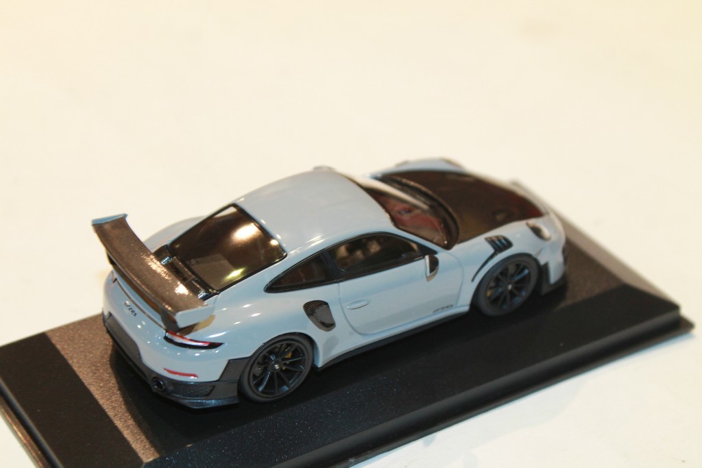 PORSCHE  911 991.2 GT2RS MINICHAMPS 1/43