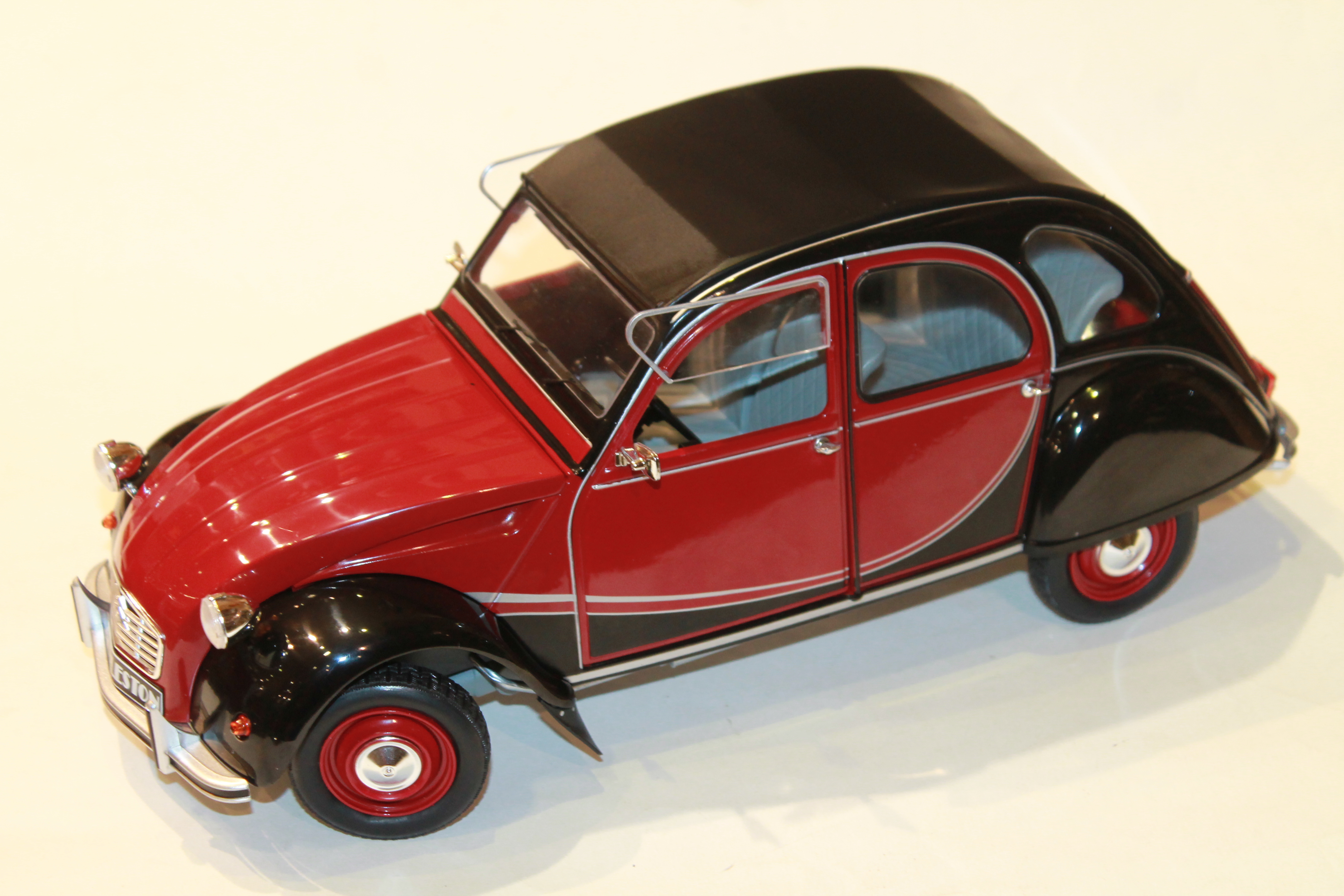 CITROEN 2CV CHARLESTON Z-MODELS 1/12°