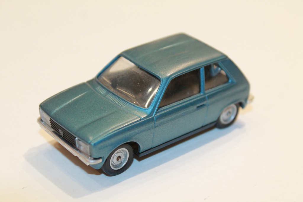 PEUGEOT 104 ZS BLEU SOLIDO 1/43°