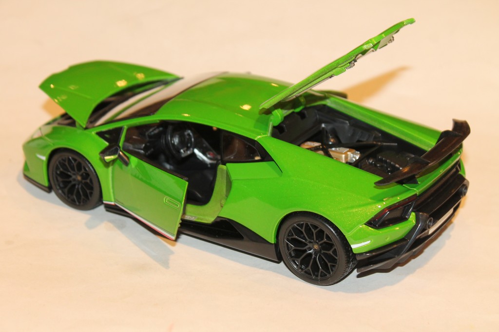 LAMBORGHINI HURACAN PERFORMANTE 2019 MAISTO 1/18°