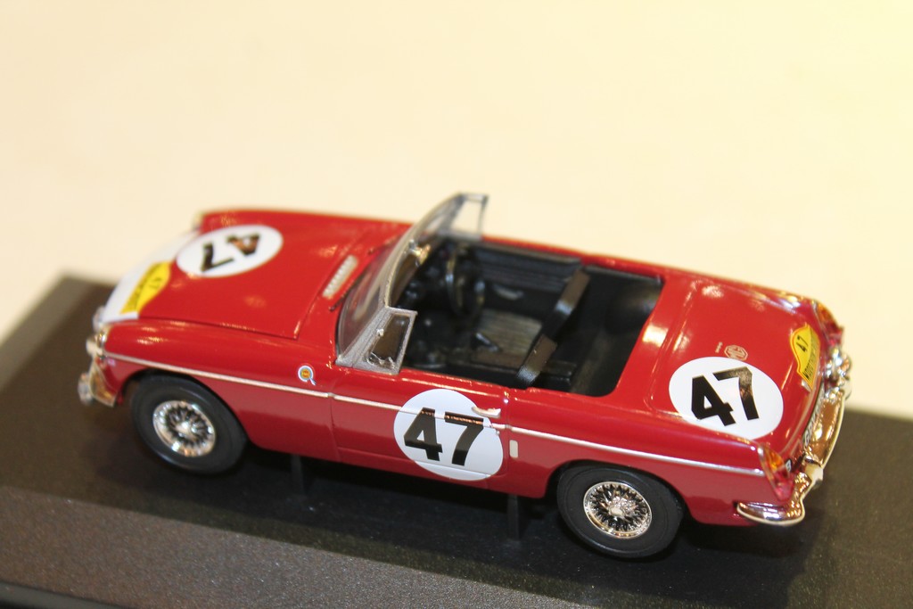 MG B VQ DU MARATHON DE LA ROUTE 66 VANGUARD 1/43°