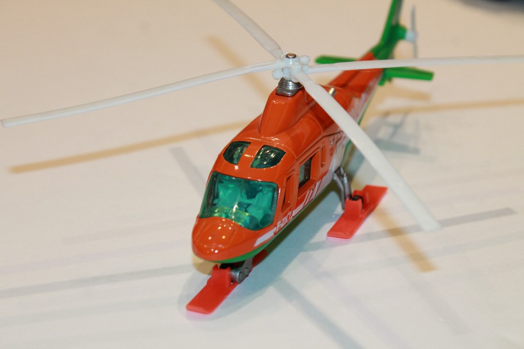 AGUSTA 109 HELICOPTERE MAJORETTE 1/43°