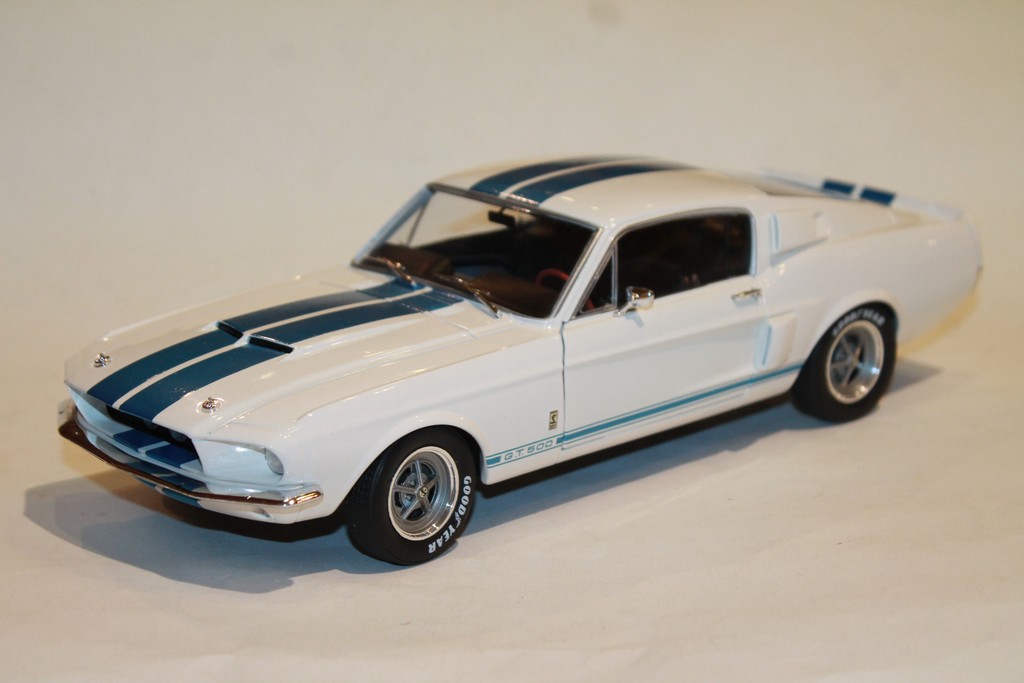 SHELBY MUSTANG GT500 1967 BLANCHE SOLIDO 1/18°