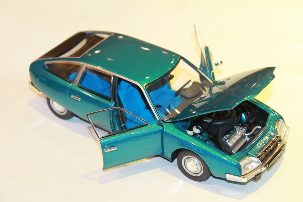 CITROEN CX 2000 1974 BLEU NOREV 1/18°