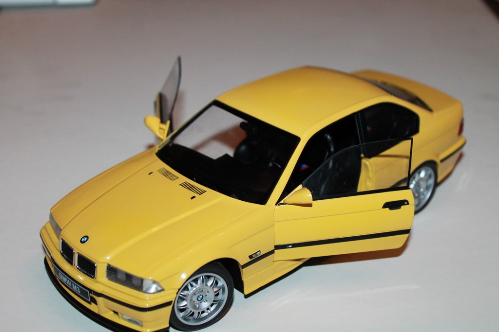 BMW M3 E36 COUPE 1990 JAUNE SOLIDO 1/18°