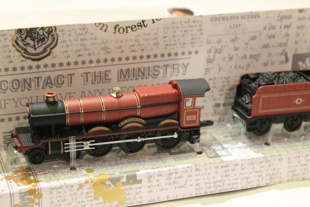 HARRY POTTER POUDLARD EXPRESS CORGI 1/100°