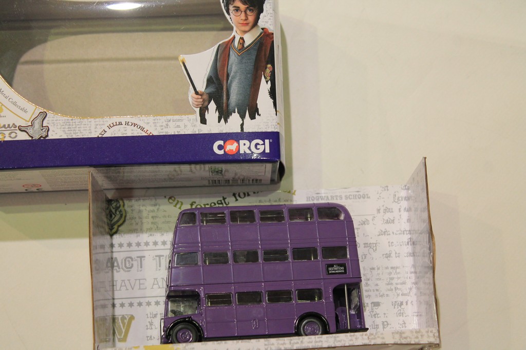 MAGICOBUS HARRY POTTER CORGI 1/76°