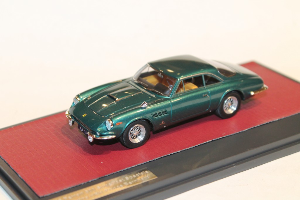 FERRARI 500 SUPERFAST "PRINCE BERNHARD" 1965 MATRIX 1/43
