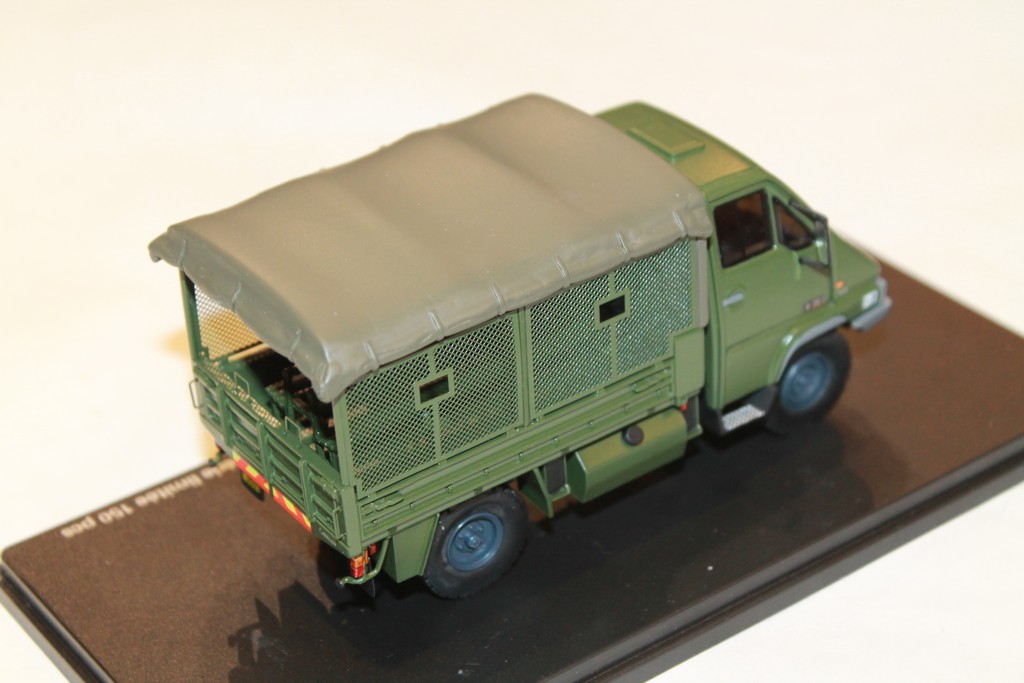 RENAULT B110 GENDARMERIE 'KAKI' PERFEX 1/43°