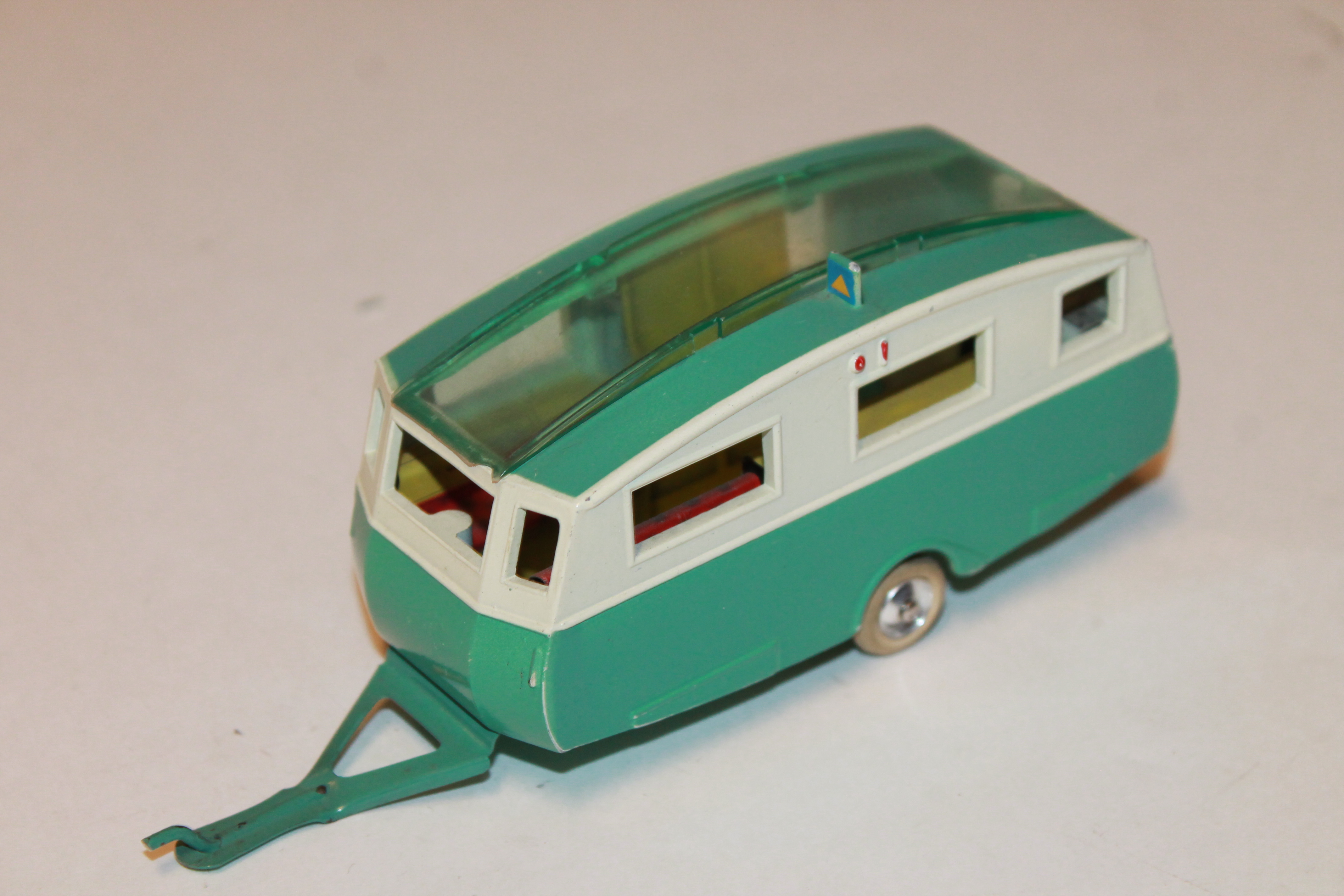 CARAVAN NOTIN C.I.J 1/43°