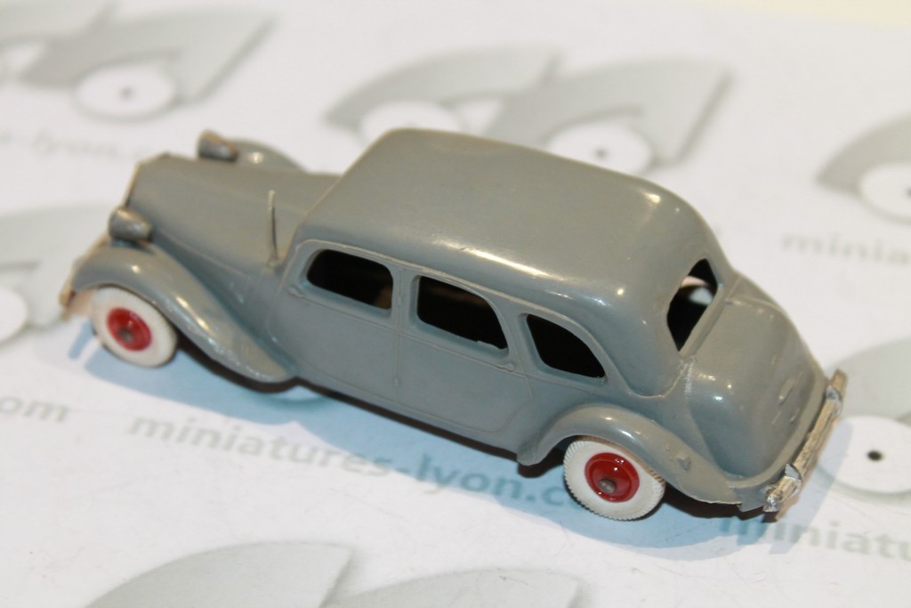 CITROEN TRACTION GRISE 1952 NOREV 1/43°