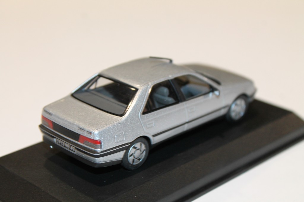 PEUGEOT 405 SRI GRIS 1991 NOREV 1/43°