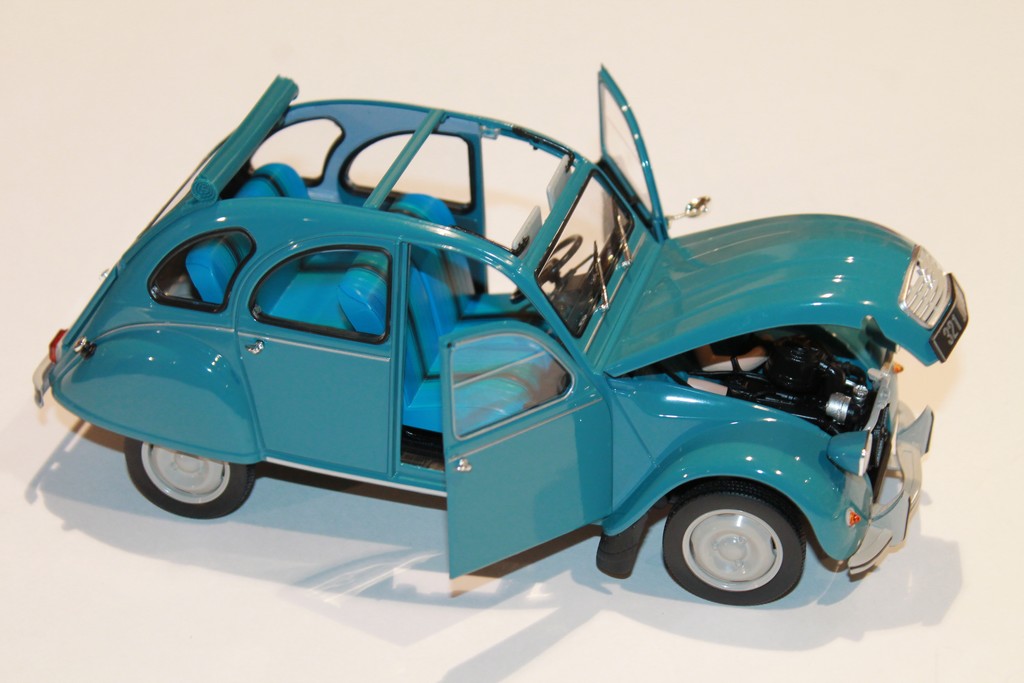 CITROEN 2CV6 BLEU LAGUNE 1982 NOREV 1/18°