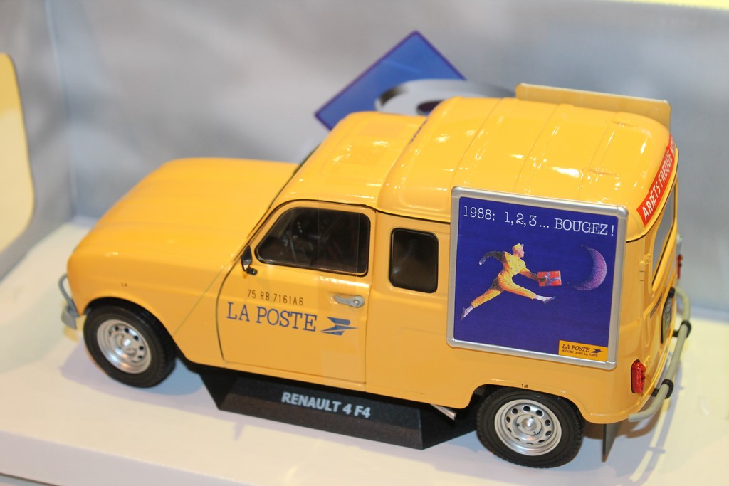 RENAULT 4LF4 LA POSTE 1988 SOLIDO 1/18°