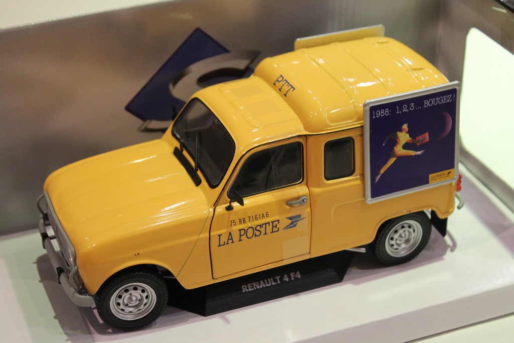 RENAULT 4LF4 LA POSTE 1988 SOLIDO 1/18°