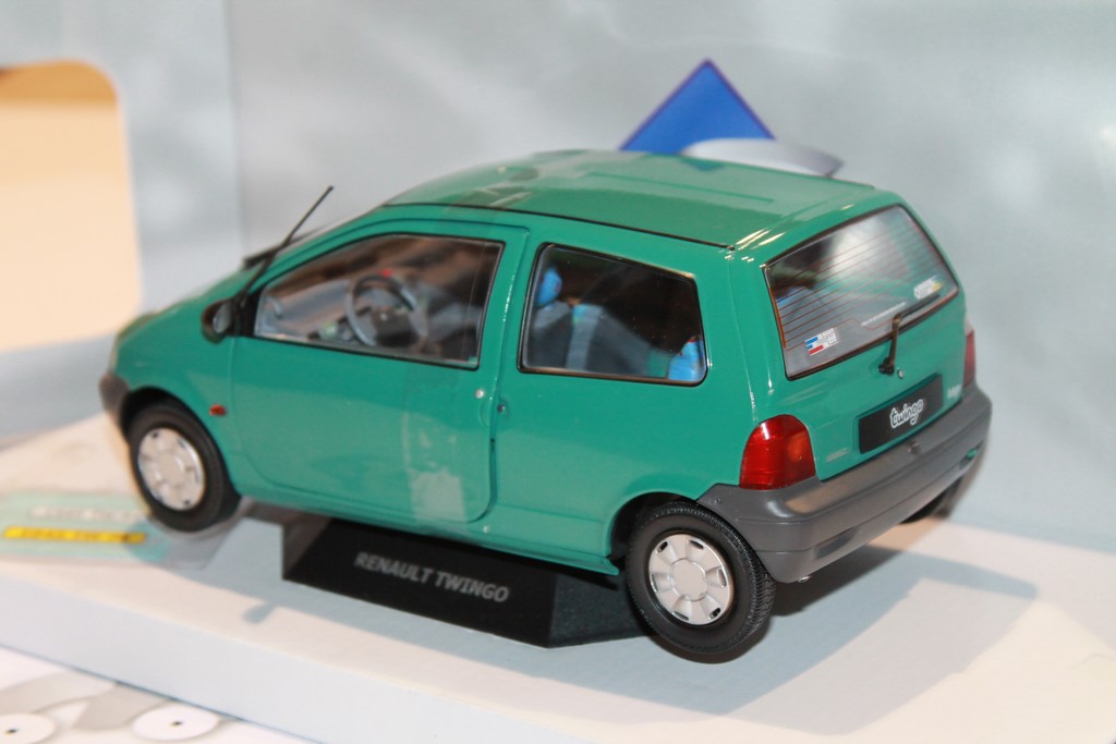 RENAULT TWINGO VERTE1993 SOLIDO 1/18°