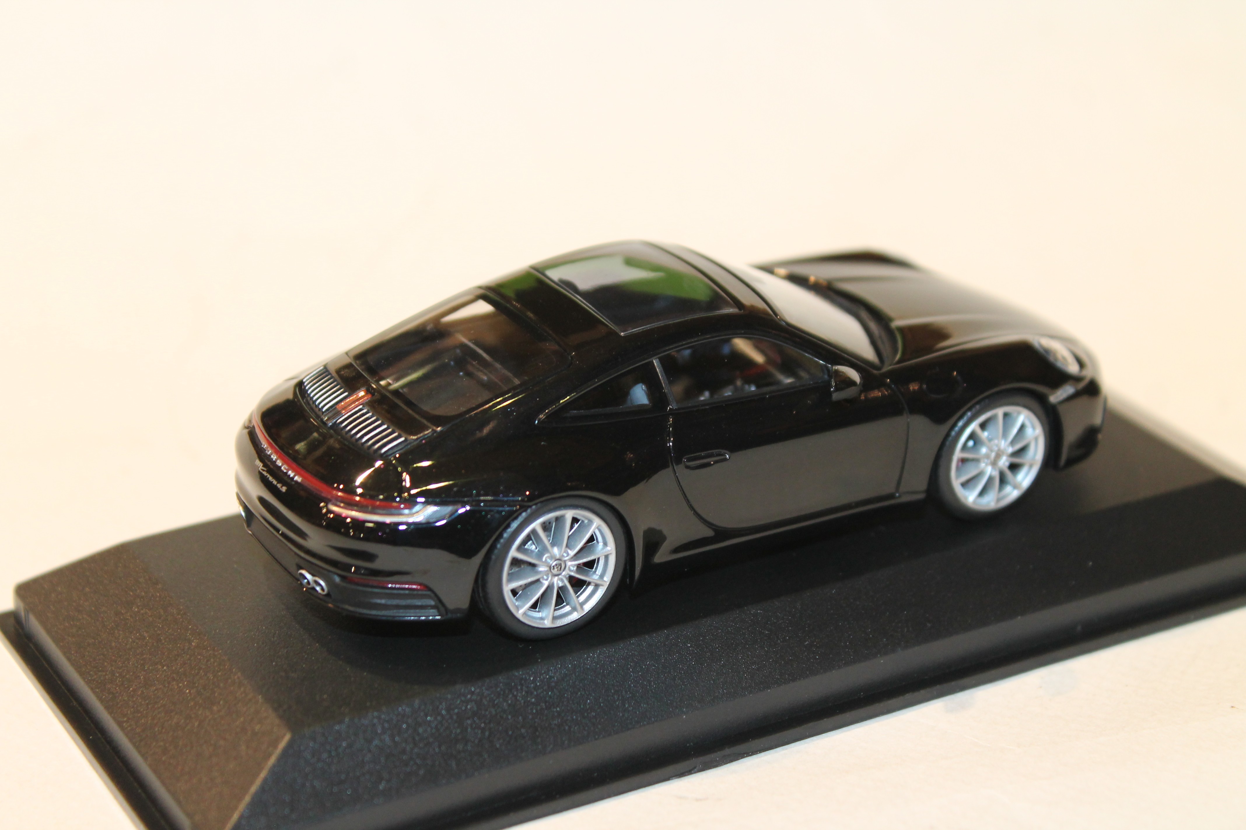 PORSCHE 911 TYPE 992 CARRERA 4S 2019 MINICHAMPS 1/43°