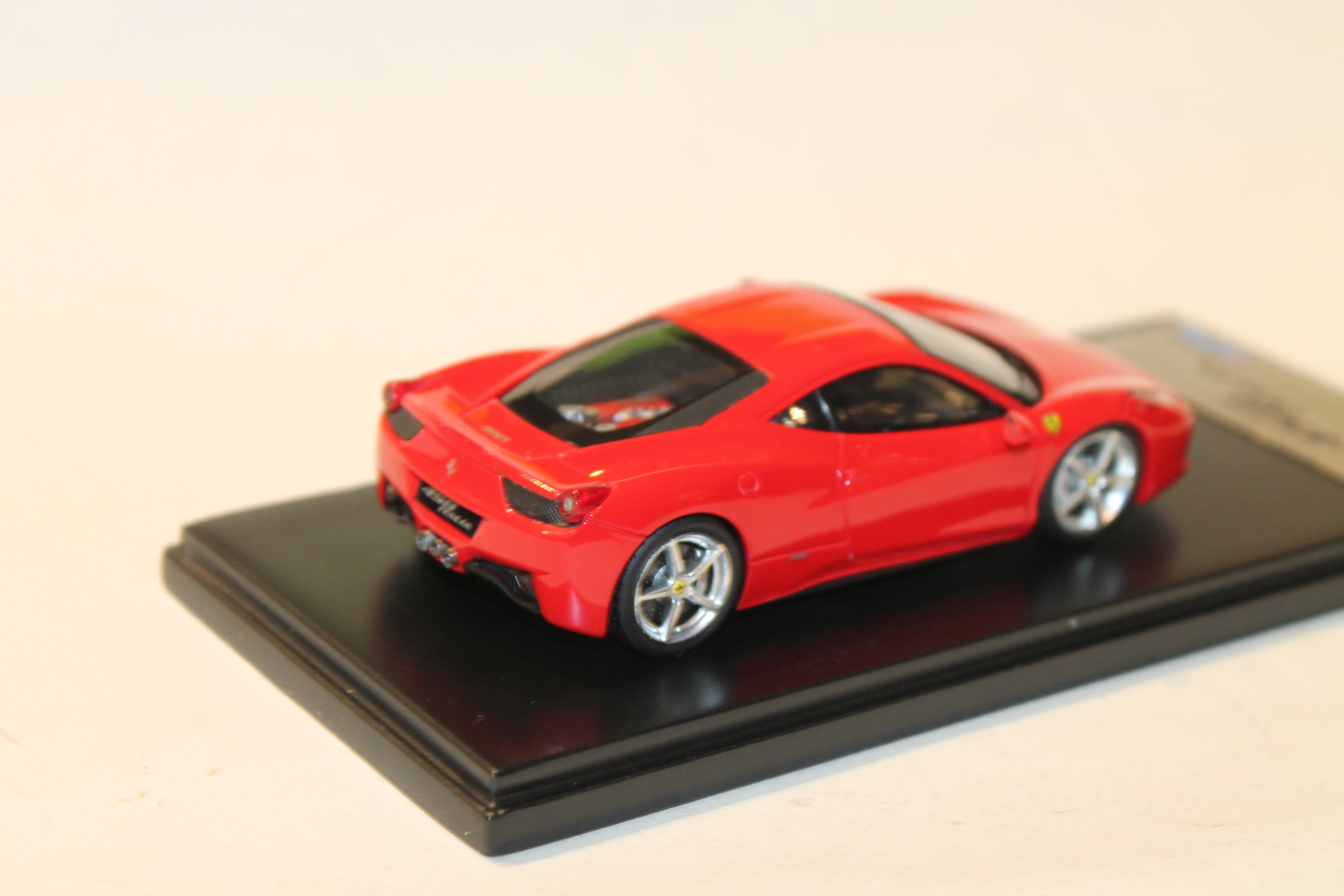 FERRARI 458 ITALIA ROSSO SCUDERIA 2011 FUJIMI 1/43