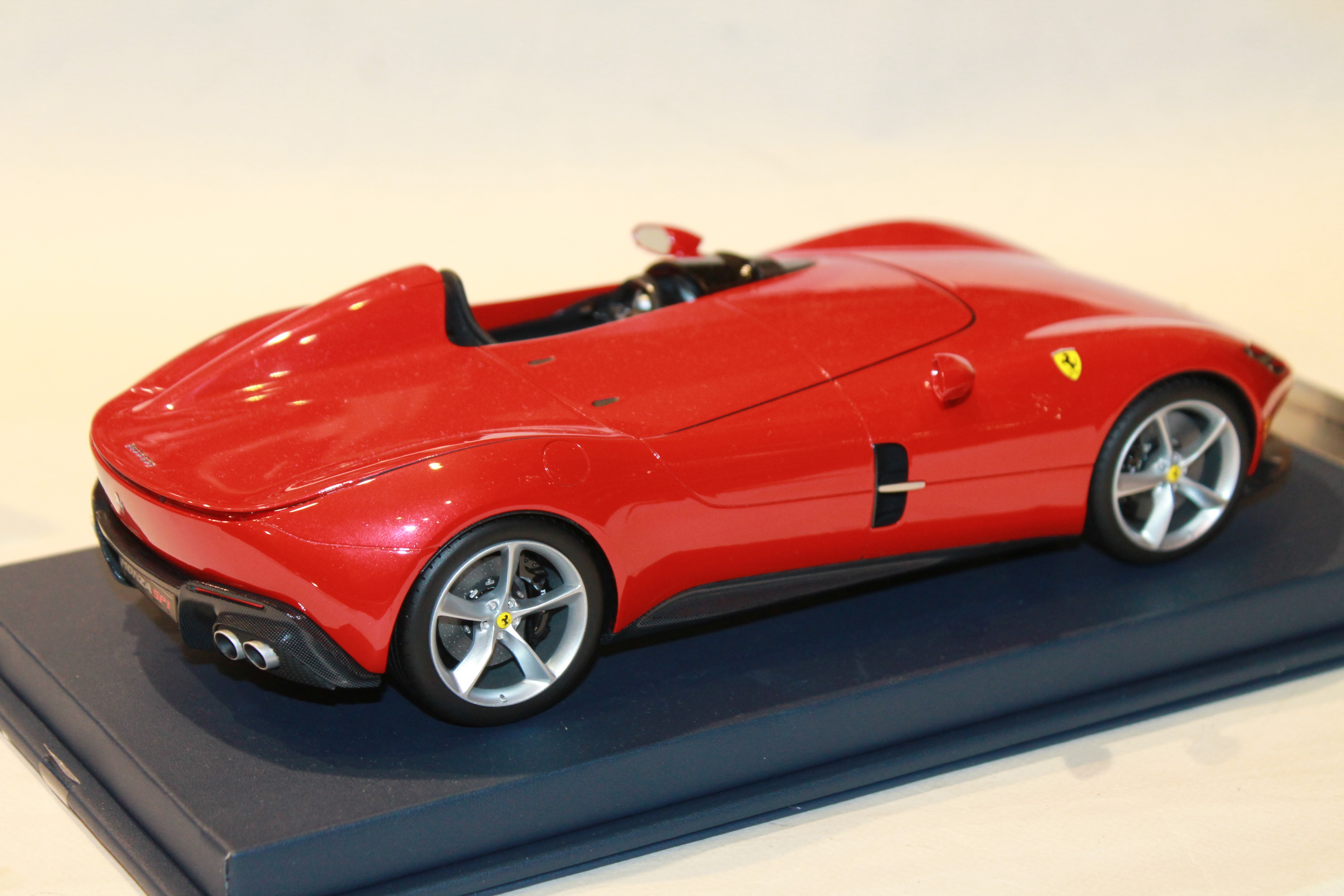 FERRARI MONZA SP1 2019 LOOK SMART 1/18°