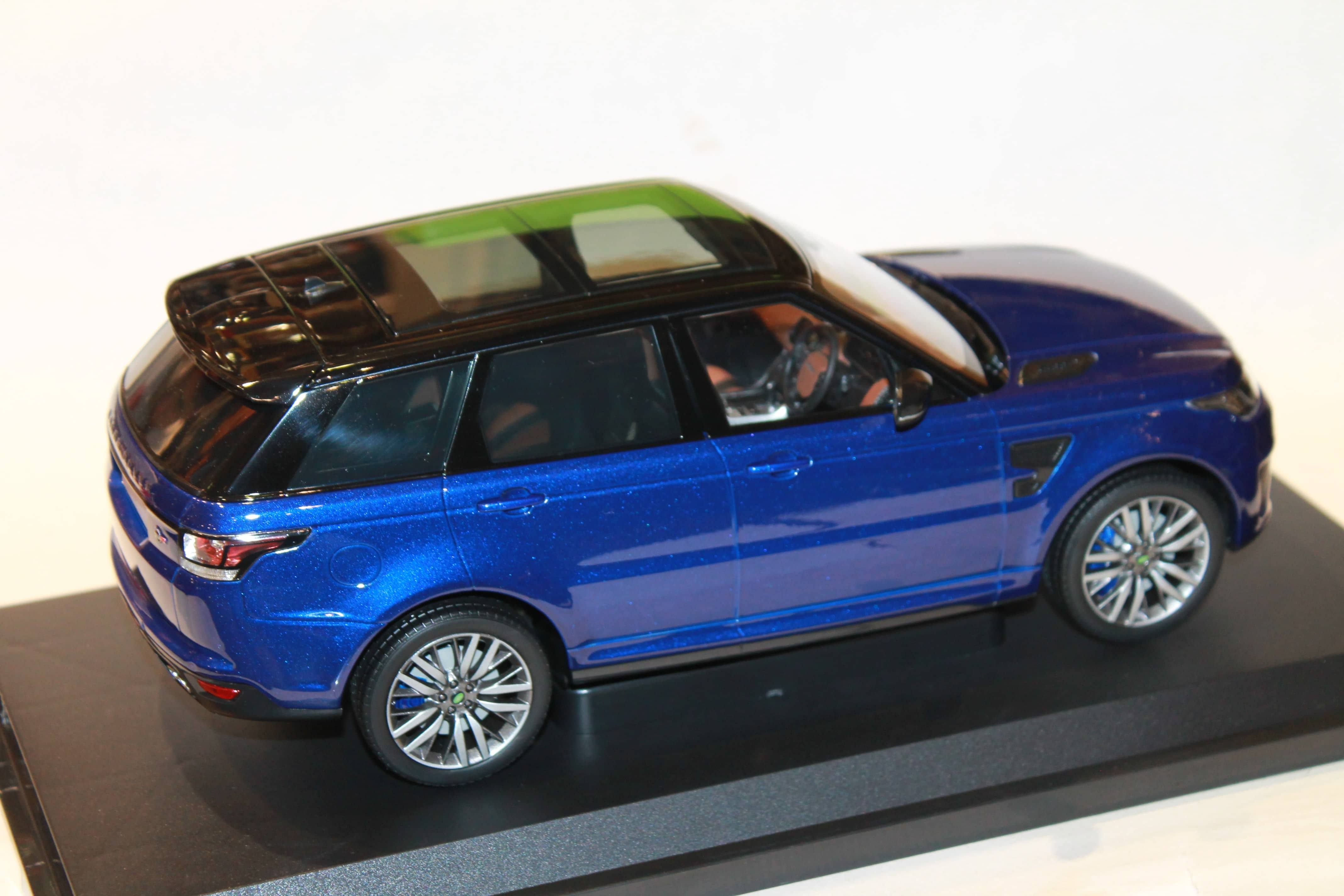 RANGE ROVER SPORT SVR 2017 KYOSHO 1/18°