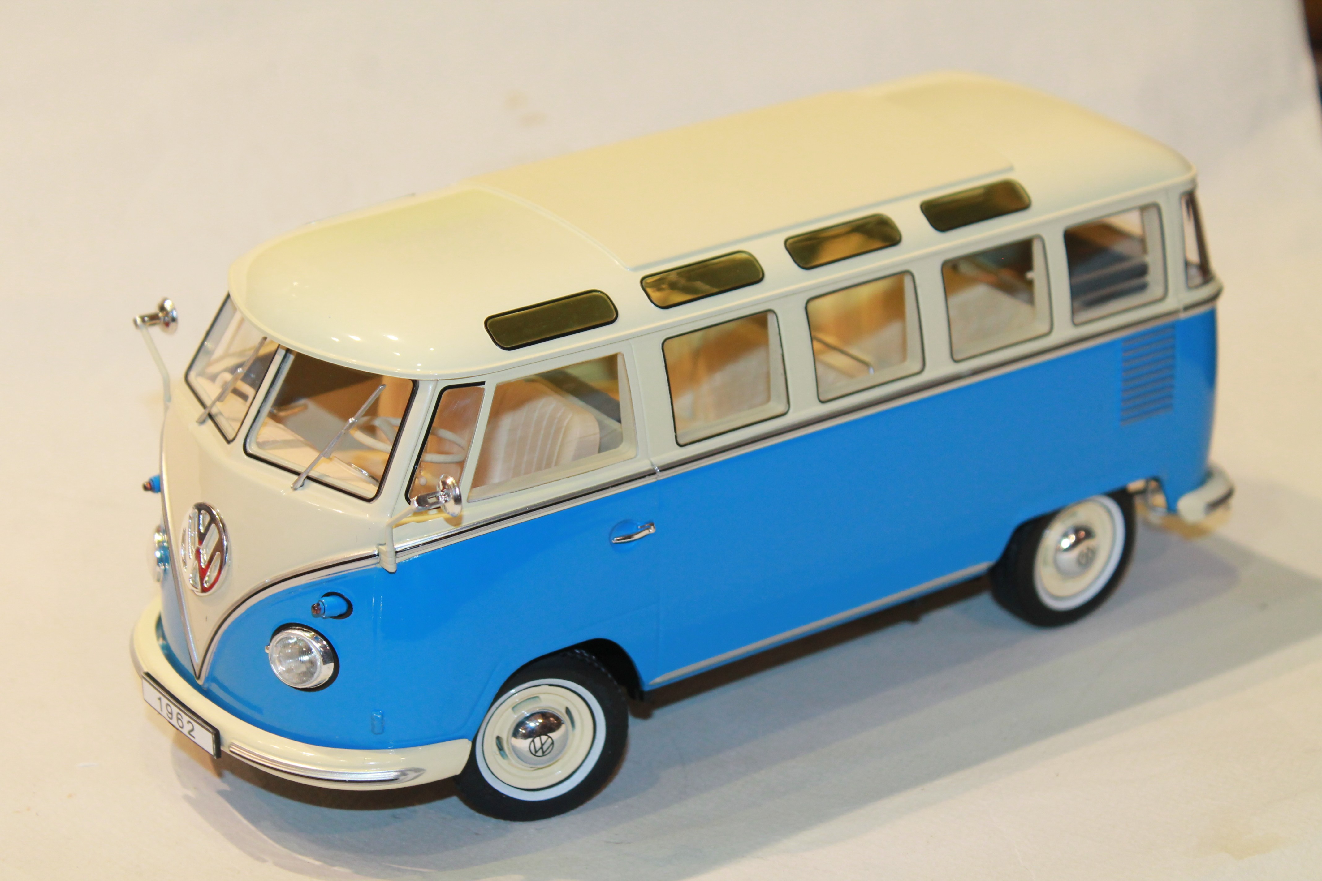 VW COMBI T1 MINIBUS BLEU 1961 KKSCALE 1/18°