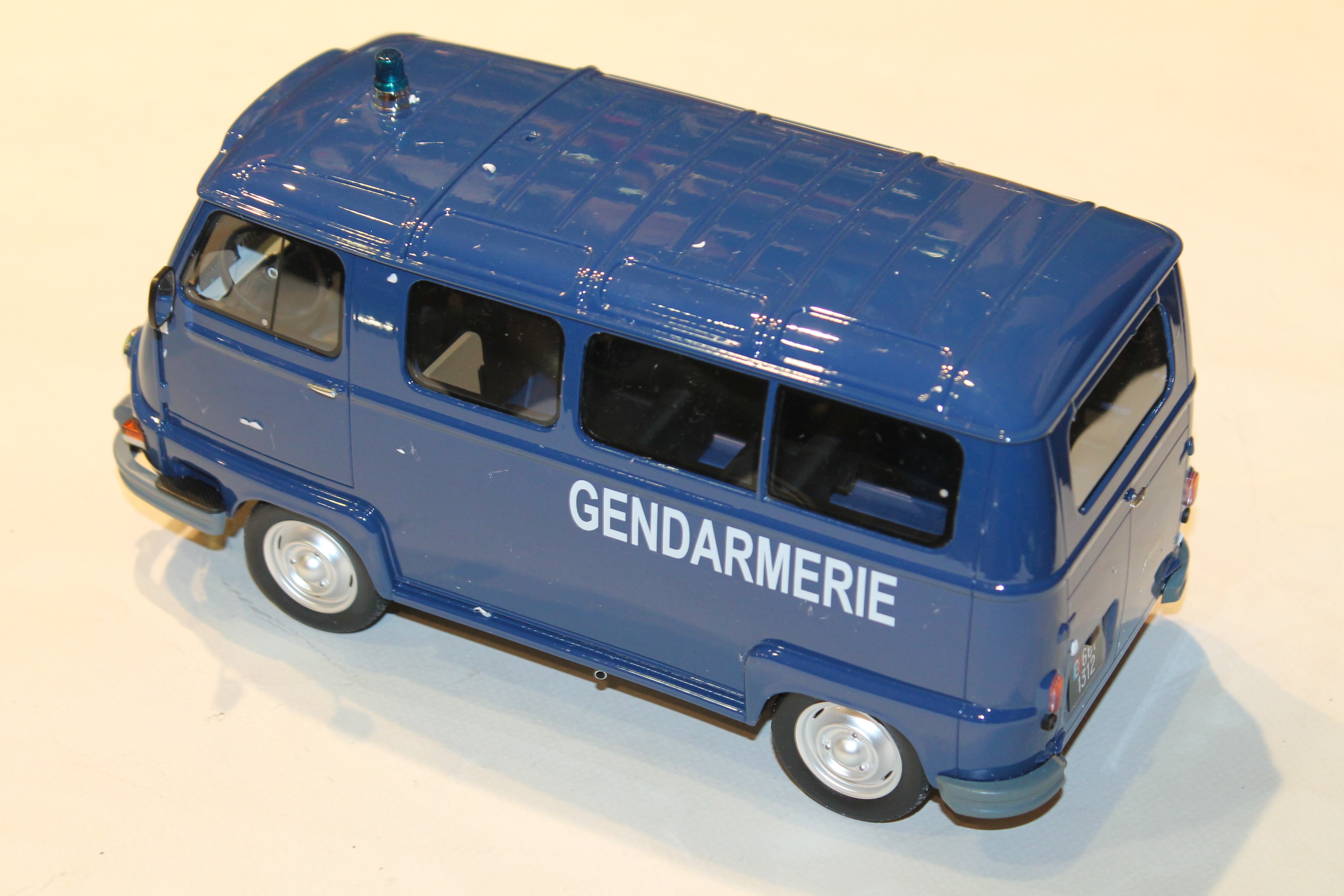 RENAULT ESTAFETTE GENDARMERIE 1970 OTTO 1/18°