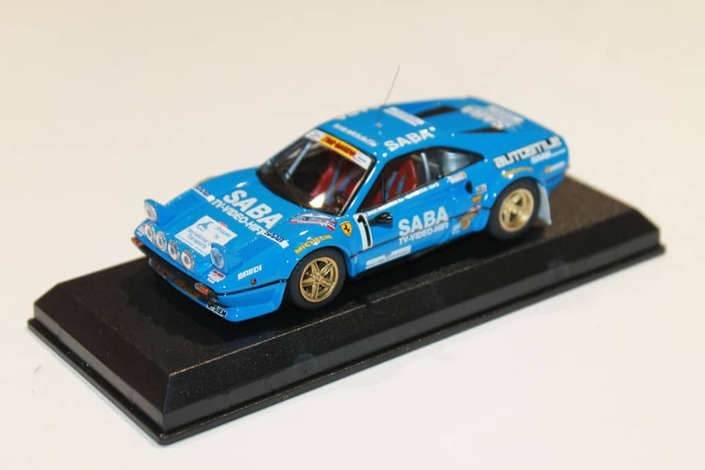 Miniature 1:43 Best – Ferrari 308 GTB #1 – Vainqueur Rallye Critérium Luis De Baviera 1984