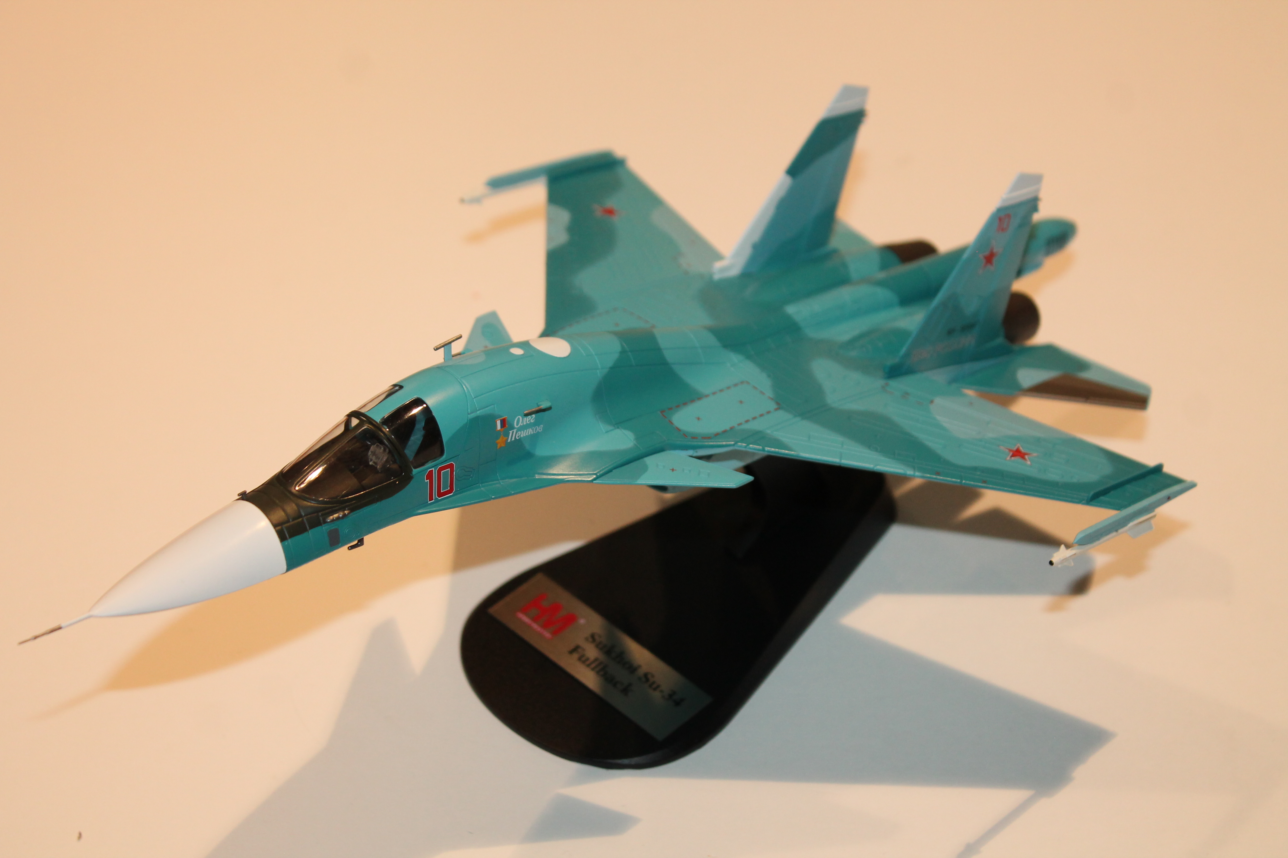 SU-34 FULLBACK FIGHTER BOMBER 2017 HOBBY MASTER 1/72°