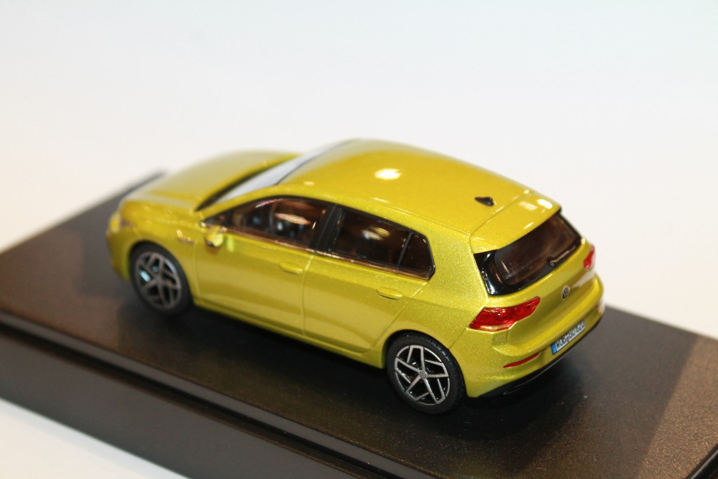 VW GOLF 8 2020 JAUNE NOREV 1/43