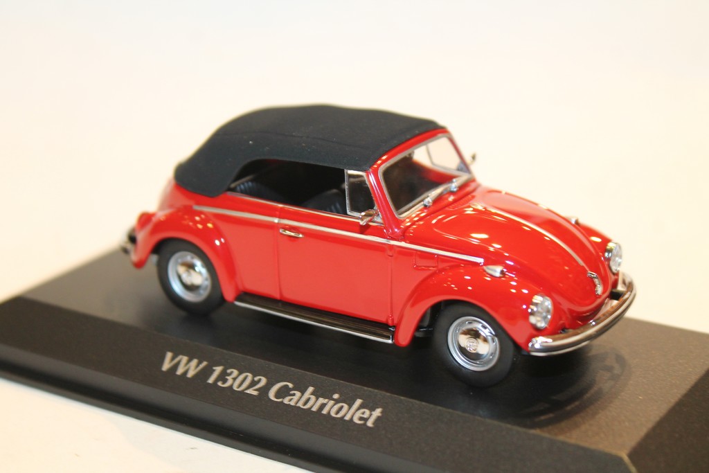 VW 1302 CABRIOLET RED 1970 MAXICHAMPS 1/43°