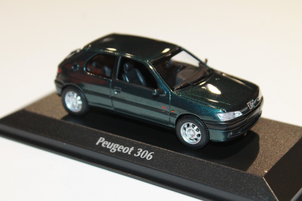 PEUGEOT 306 XS 1998 VERT METAL MAXICHAMPS 1/43°