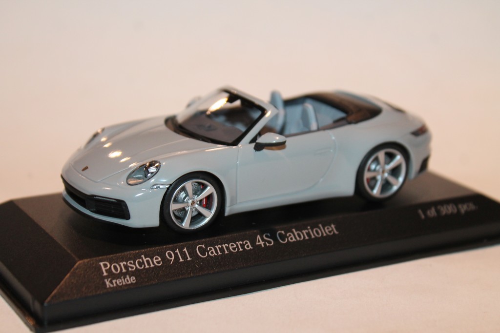 PORSCHE 911 CARRERA 4S CABRIOLET GRIS 2019 MINICHAMPS 1/43°